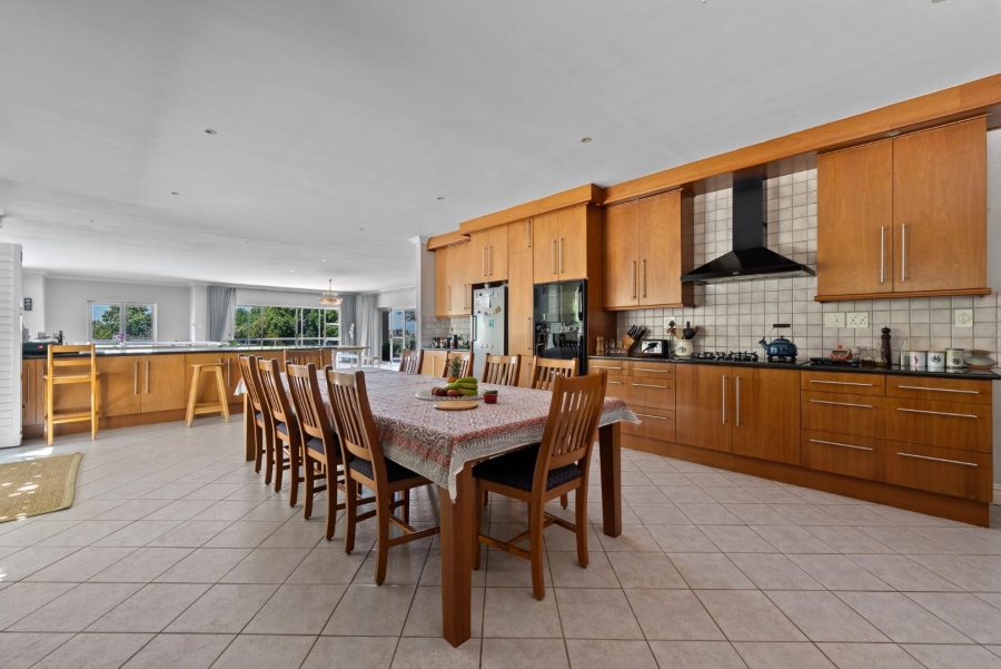 5 Bedroom Property for Sale in Stellenbosch Farms Western Cape